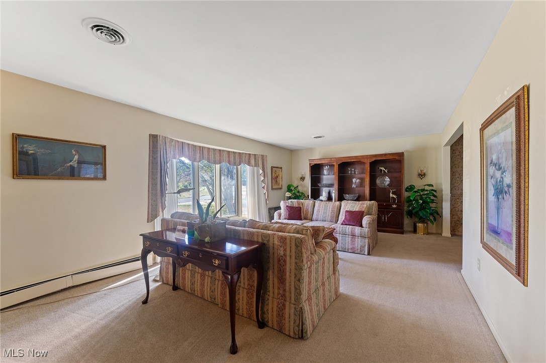 3189 Meadow Lane NE Warren OH 44483