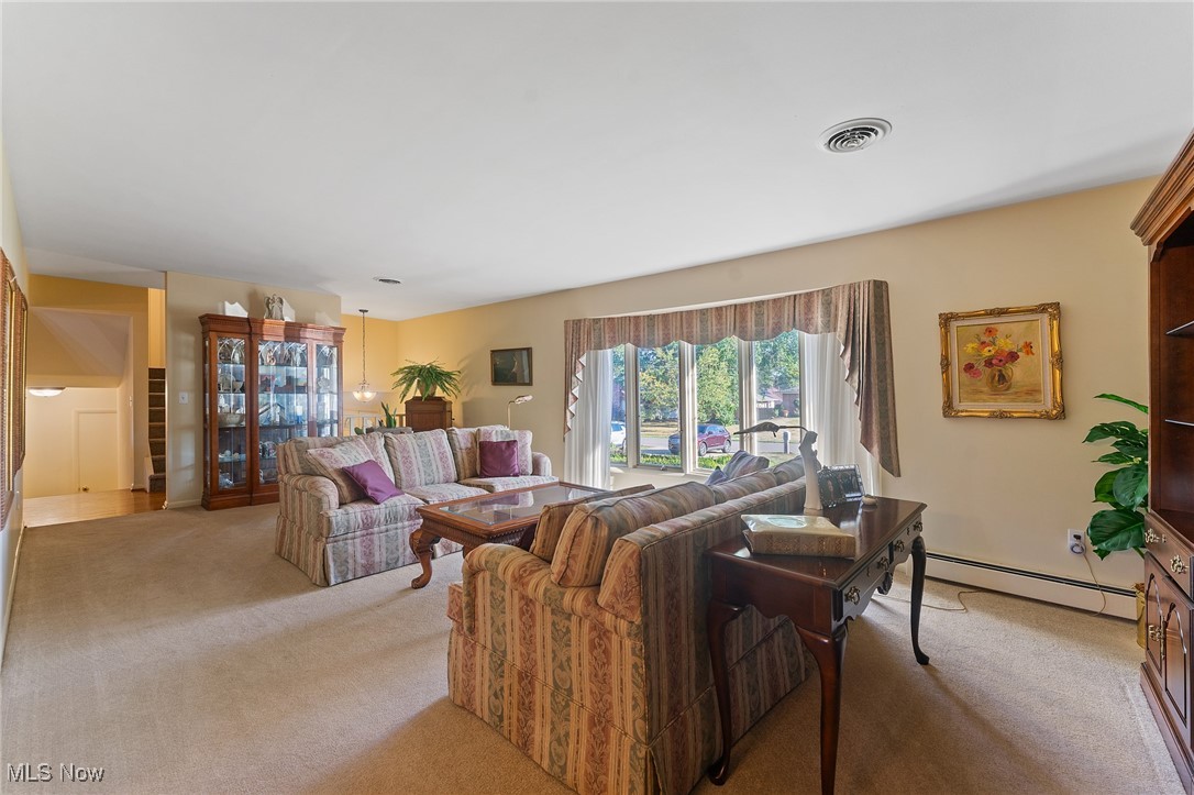 3189 Meadow Lane NE Warren OH 44483