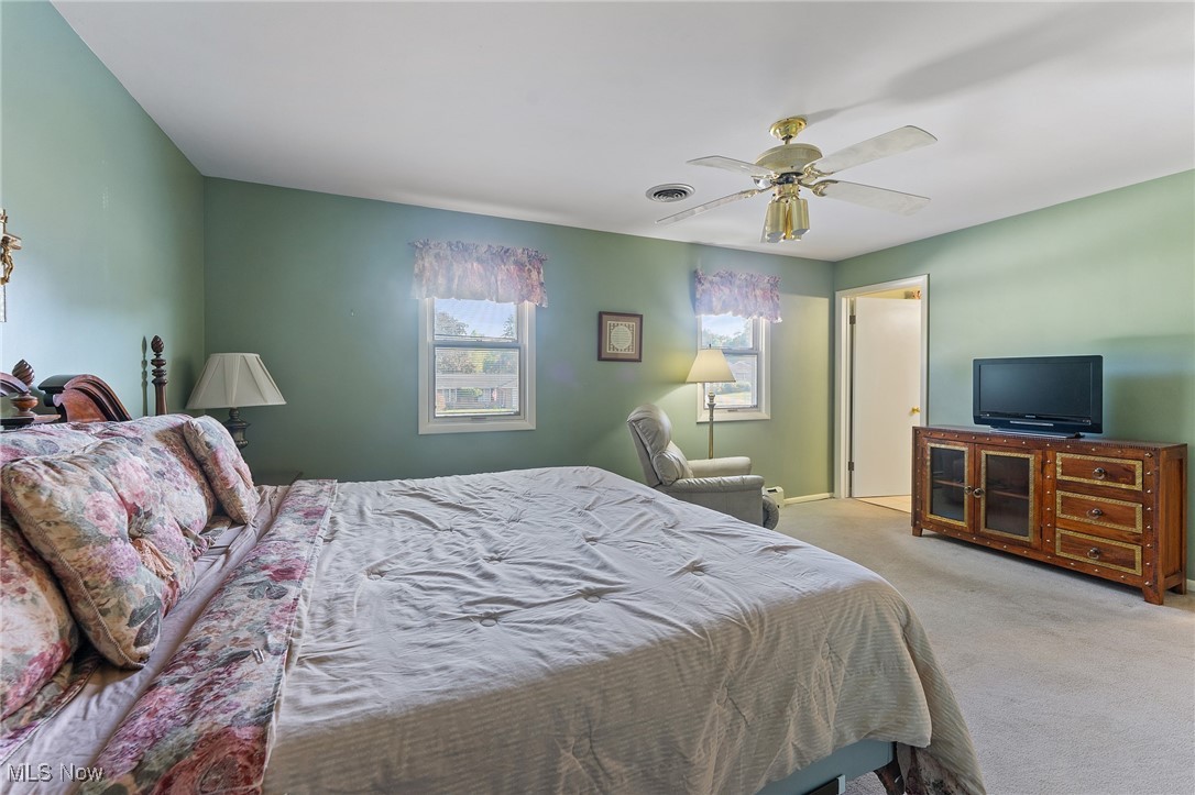 3189 Meadow Lane NE Warren OH 44483