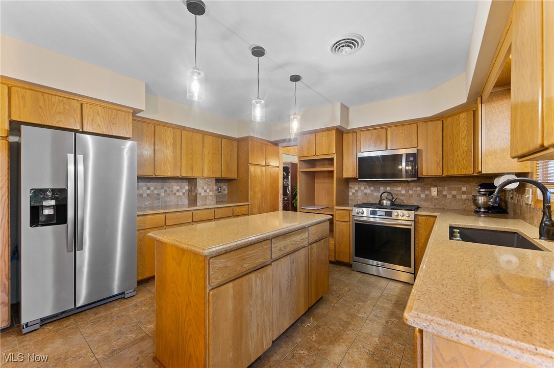 3189 Meadow Lane NE Warren OH 44483