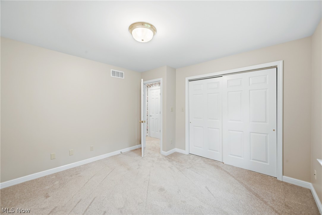 1881 Quaker Lane Salem OH 44460