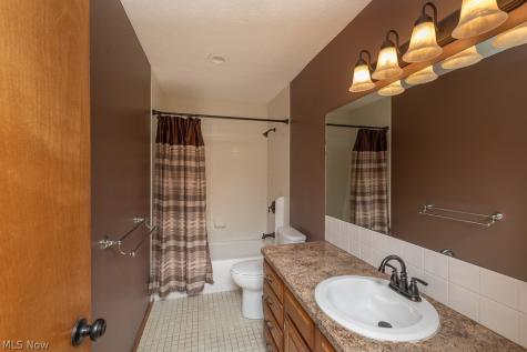 7456 Hidden Glen Drive Amherst OH 44001