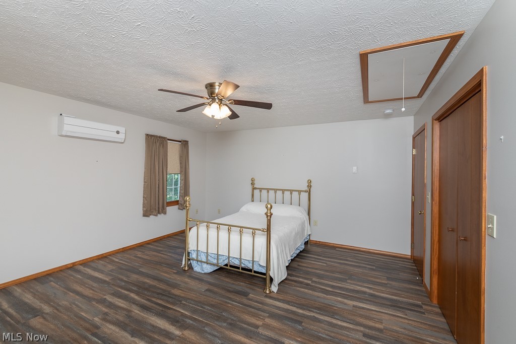 7456 Hidden Glen Drive Amherst OH 44001