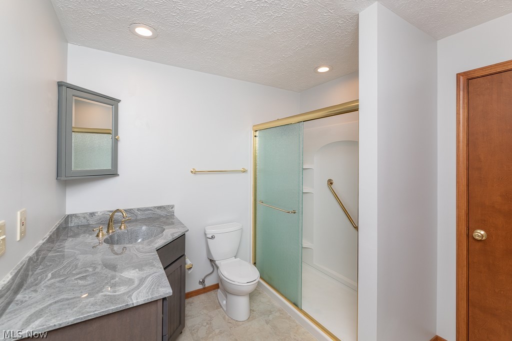 7456 Hidden Glen Drive Amherst OH 44001