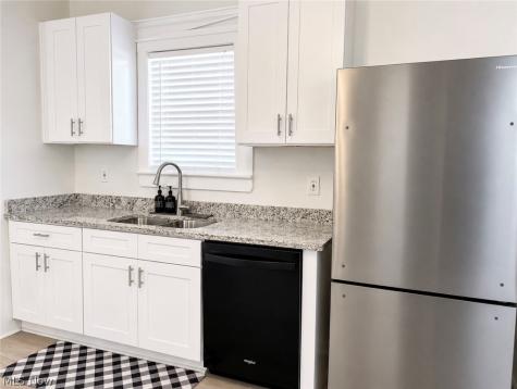 2233 E 80th Street Cleveland OH 44103