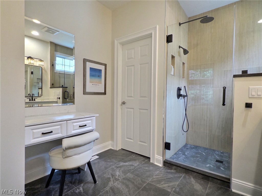 5041 Bristol Court Lyndhurst OH 44124