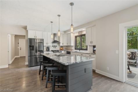 9067 NW Bletchley Avenue NW North Canton OH 44720