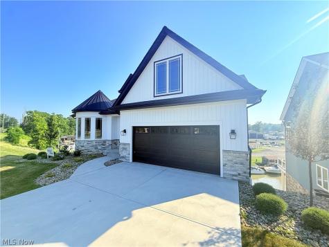 2048 Forest Drive Eastlake OH 44095