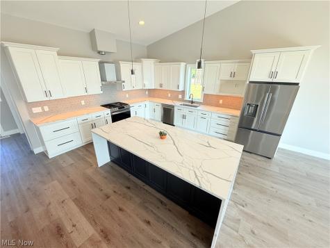 2048 Forest Drive Eastlake OH 44095