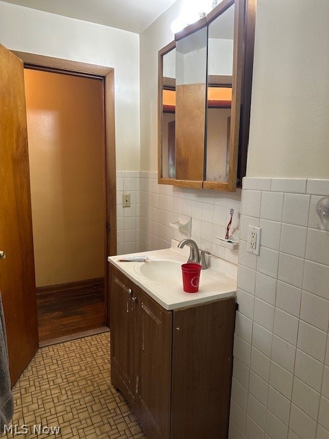 207 Forbes Road Bedford OH 44146