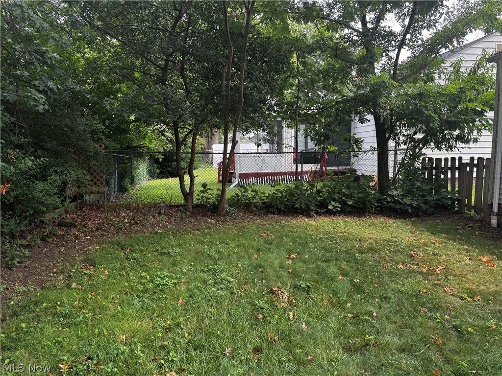 30107 Thomas Street Willowick OH 44095