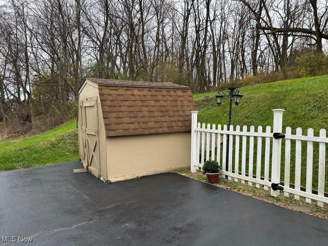 353 Division Street Youngstown OH 44509