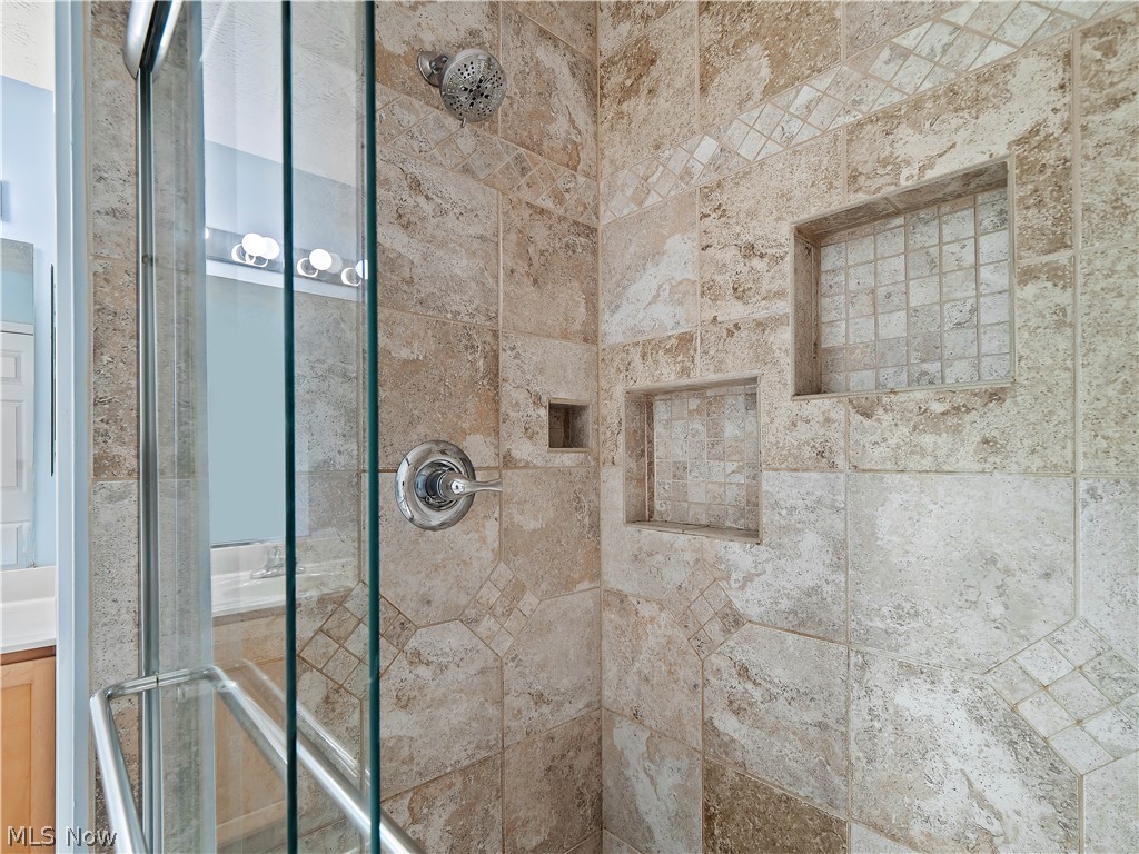 4754 Belmont Drive Avon OH 44011