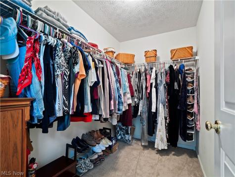 4754 Belmont Drive Avon OH 44011