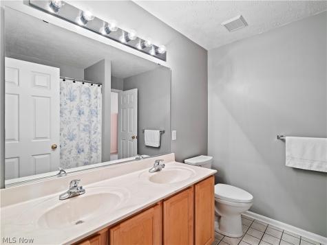 4754 Belmont Drive Avon OH 44011