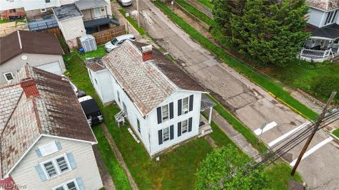 813 Warren Street Marietta OH 45750