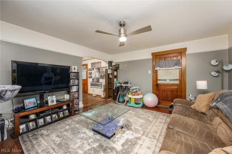 813 Warren Street Marietta OH 45750