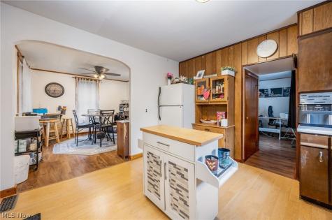 813 Warren Street Marietta OH 45750