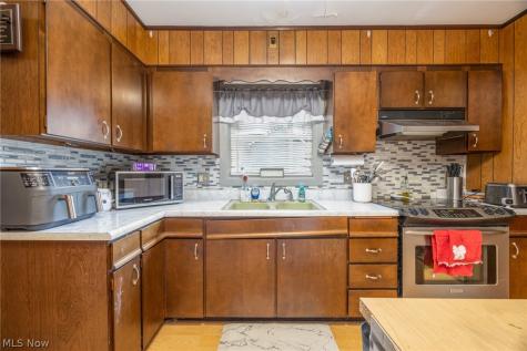 813 Warren Street Marietta OH 45750