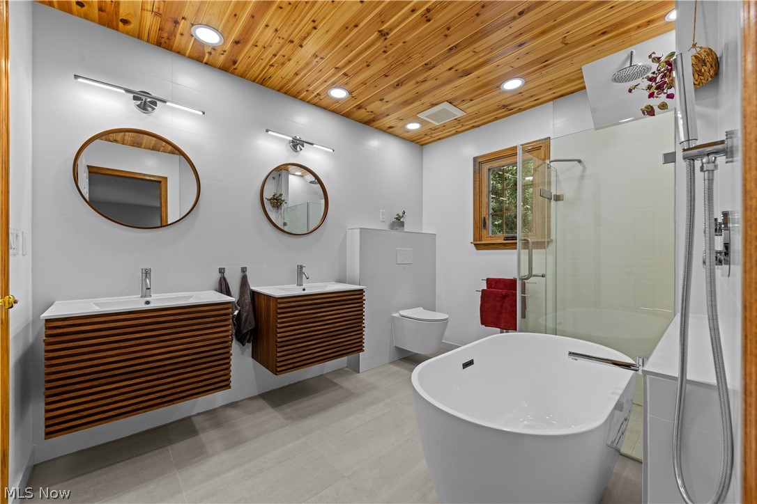 5643 Gibson Court Hudson OH 44236