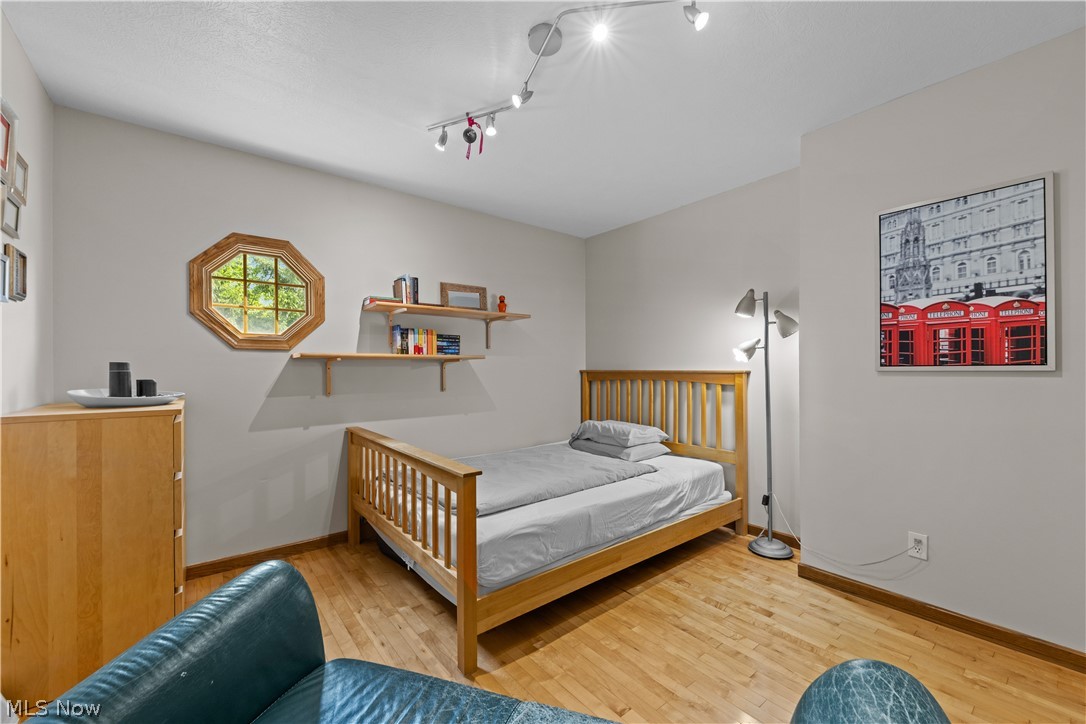 5643 Gibson Court Hudson OH 44236