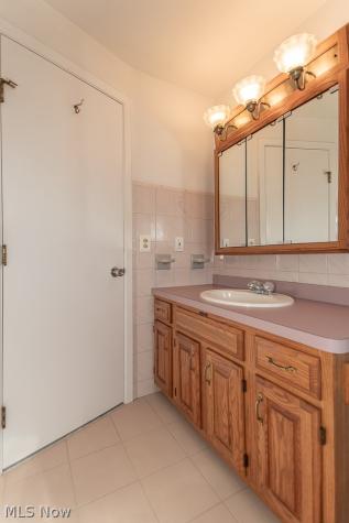6372 Ridgebury Boulevard Mayfield Heights OH 44124