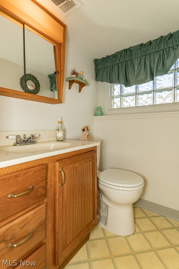6372 Ridgebury Boulevard Mayfield Heights OH 44124