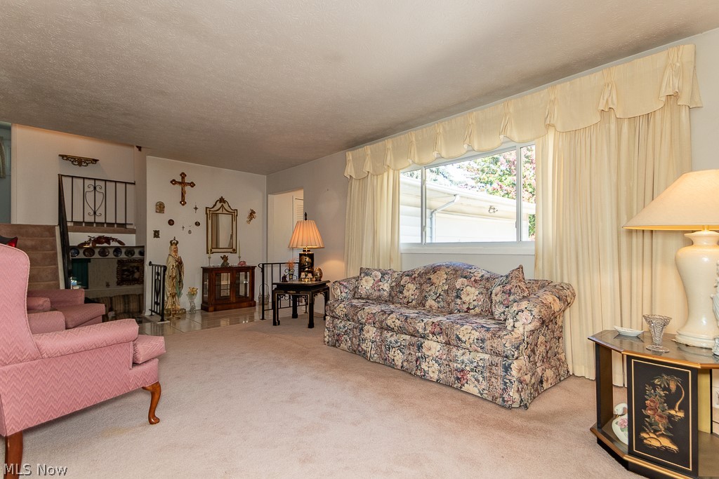 6372 Ridgebury Boulevard Mayfield Heights OH 44124