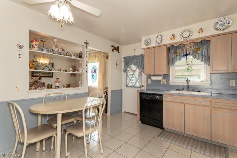 6372 Ridgebury Boulevard Mayfield Heights OH 44124