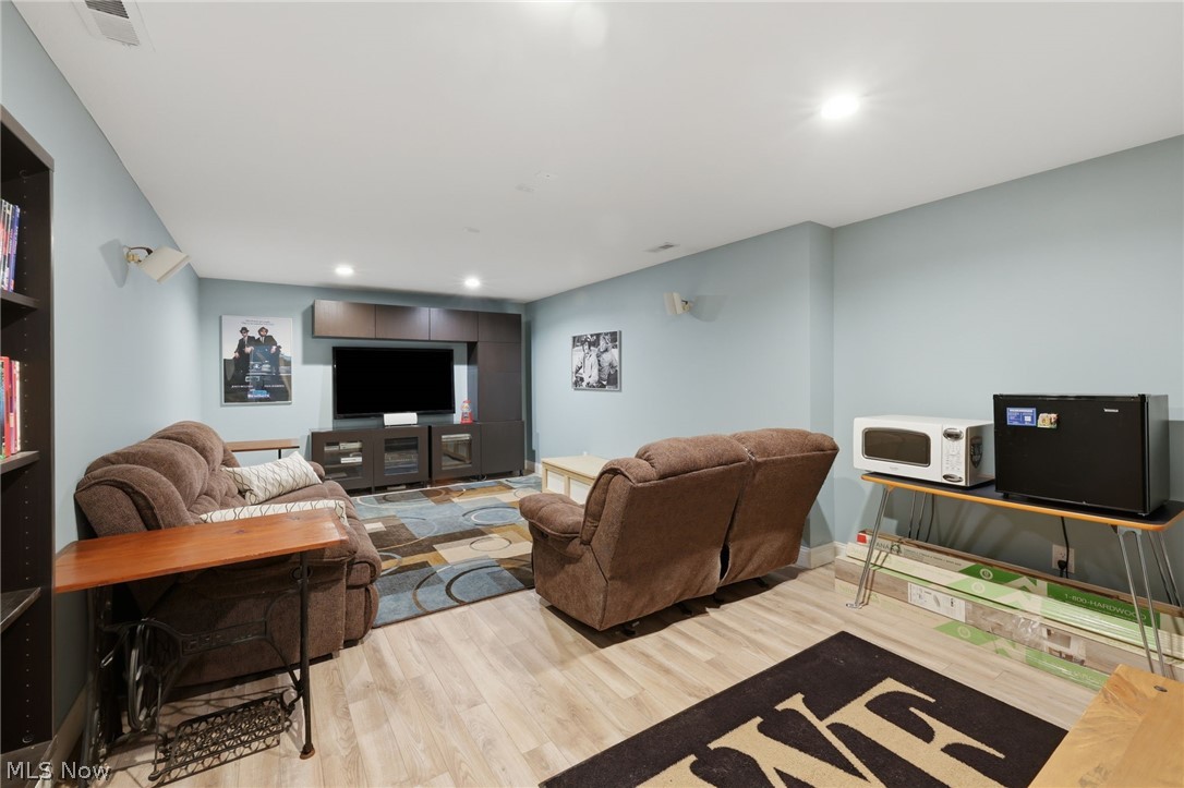 9555 S Brown Road Chardon OH 44024