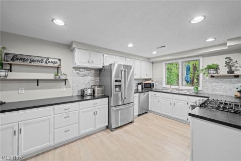 4542 Briarcliff Trail Copley OH 44321