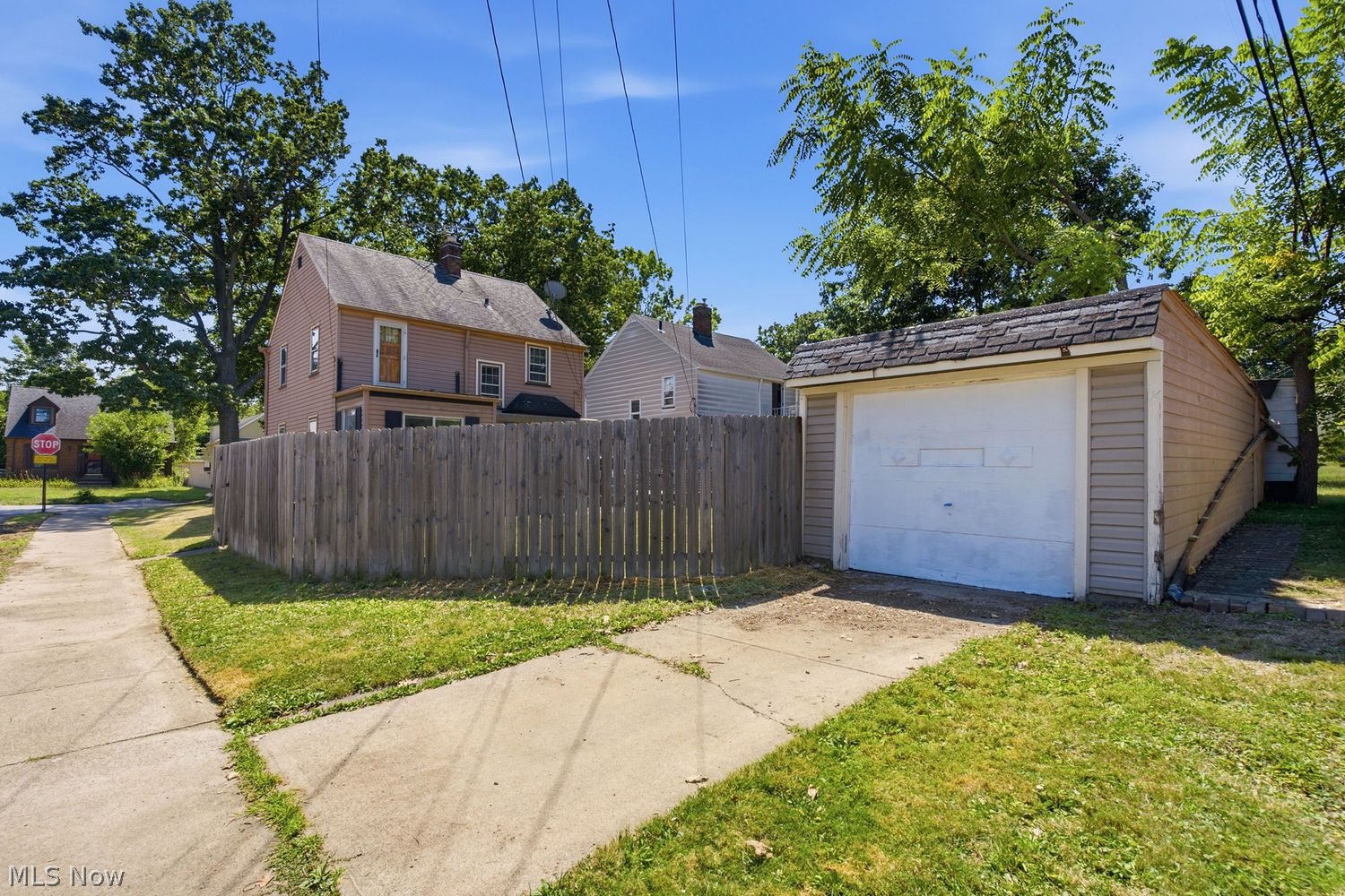 17702 Ponciana Avenue Cleveland OH 44135