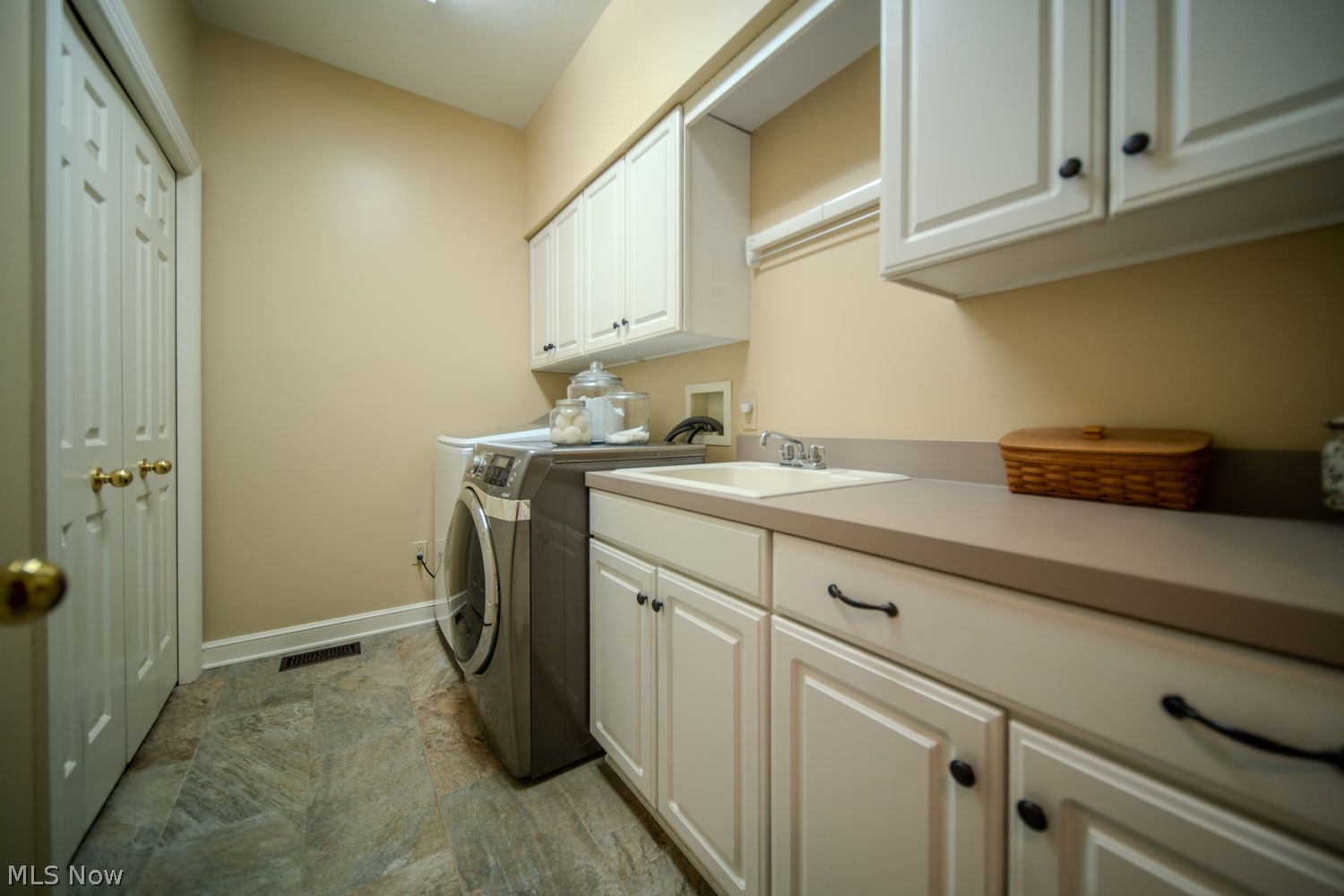 2882 Ironwood Drive Green OH 44312
