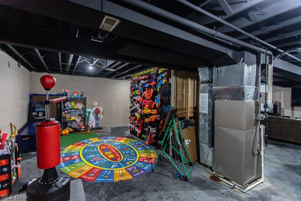 2218 Crestmont Drive Girard OH 44420
