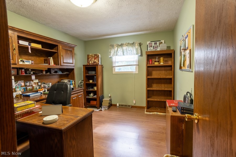 8639 Candlewood Avenue NW North Canton OH 44720