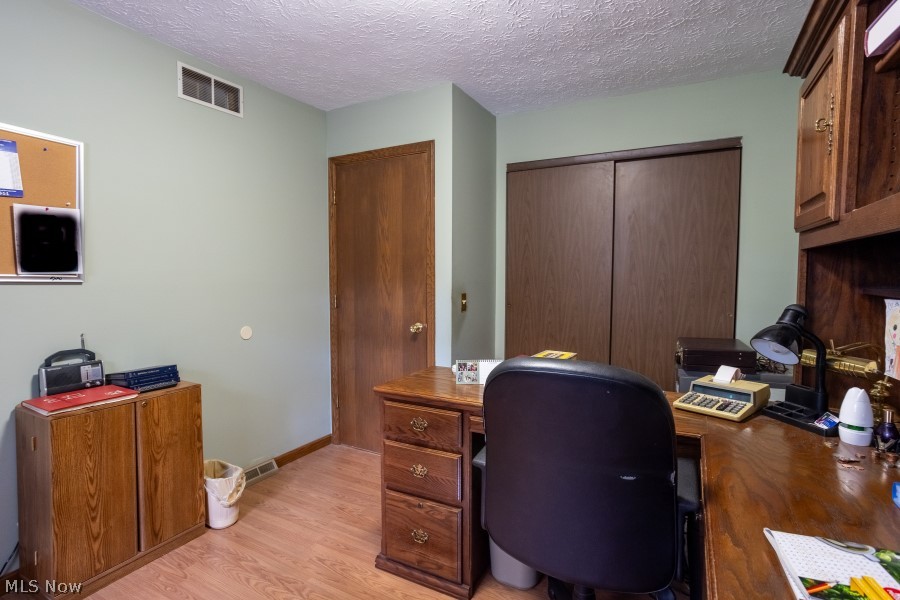 8639 Candlewood Avenue NW North Canton OH 44720