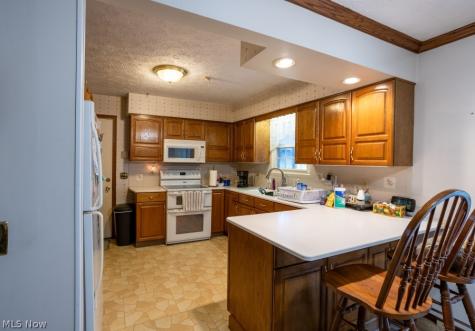 8639 Candlewood Avenue NW North Canton OH 44720