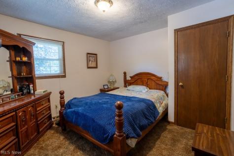 8639 Candlewood Avenue NW North Canton OH 44720
