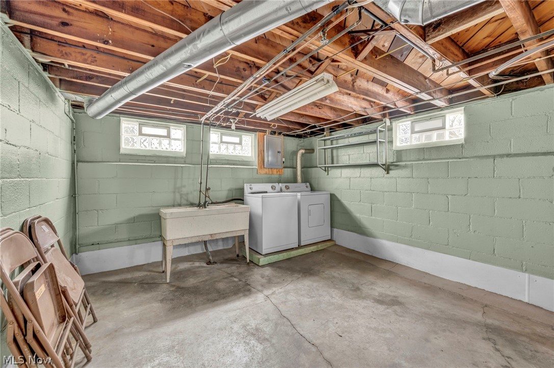 21601 Gardenview Drive Maple Heights OH 44137
