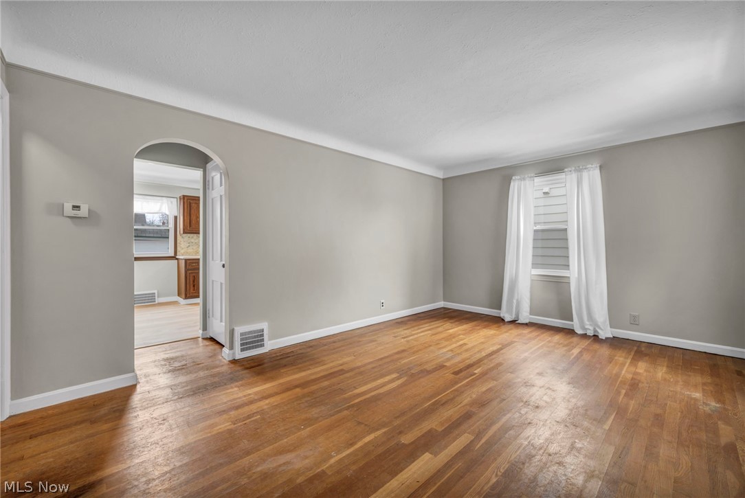 21601 Gardenview Drive Maple Heights OH 44137