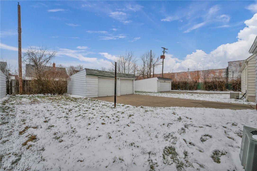 21601 Gardenview Drive Maple Heights OH 44137