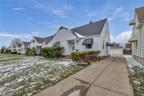 21601 Gardenview Drive Maple Heights OH 44137