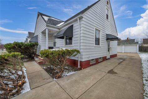 21601 Gardenview Drive Maple Heights OH 44137