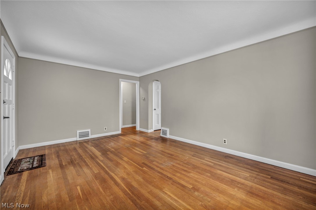 21601 Gardenview Drive Maple Heights OH 44137