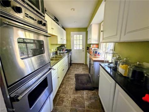 25390 Nobottom Road Olmsted Twp OH 44138