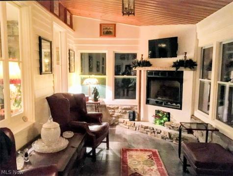 25390 Nobottom Road Olmsted Twp OH 44138