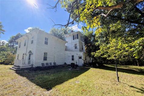 25390 Nobottom Road Olmsted Twp OH 44138