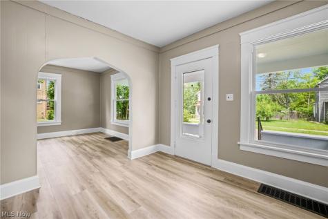 146 W Harrison Street Alliance OH 44601
