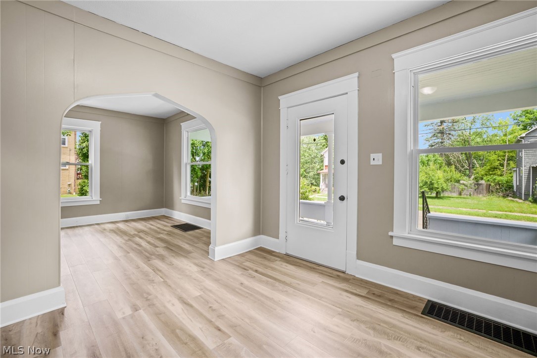 146 W Harrison Street Alliance OH 44601