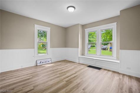146 W Harrison Street Alliance OH 44601